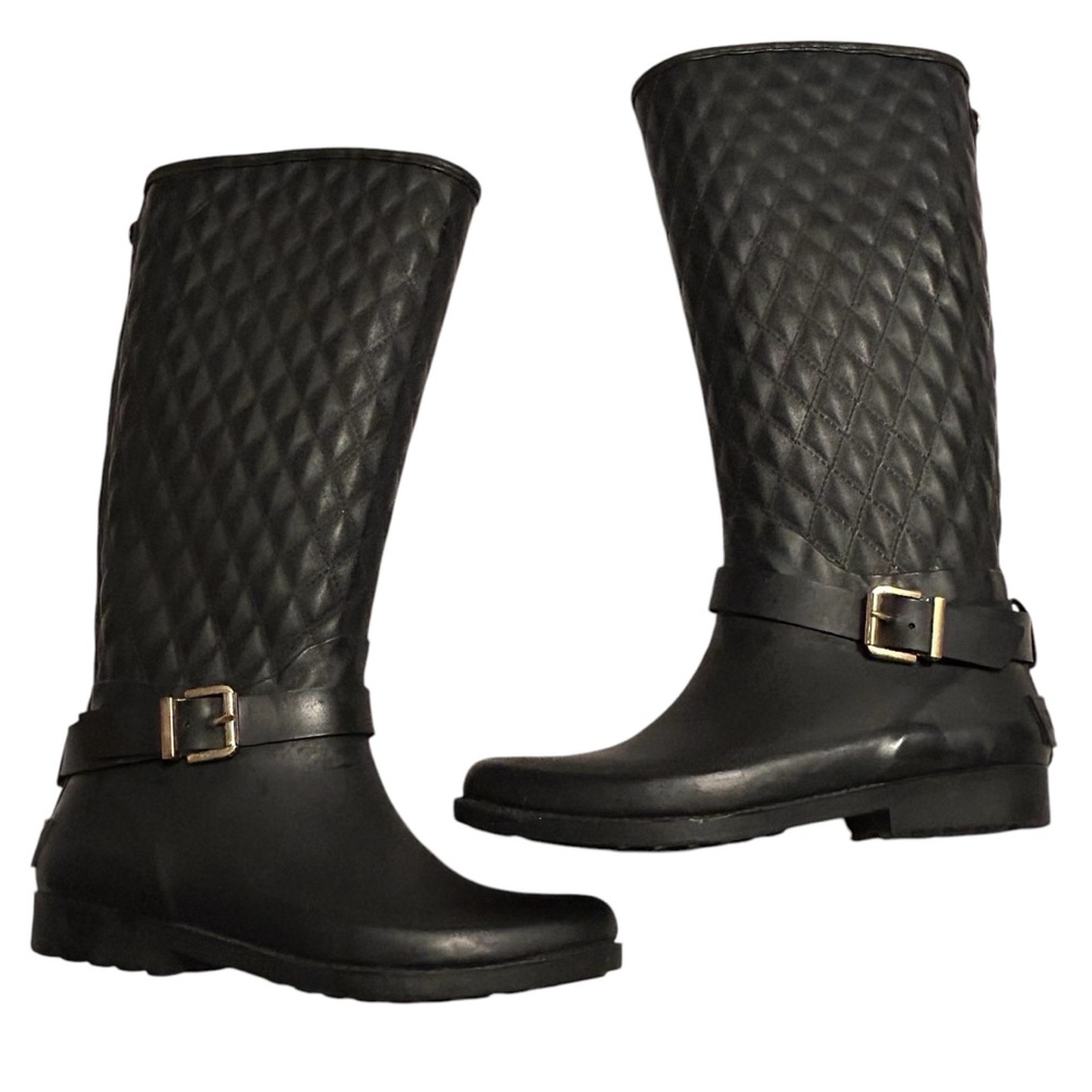 Guess women’s quilted rubber rain black boots size 6